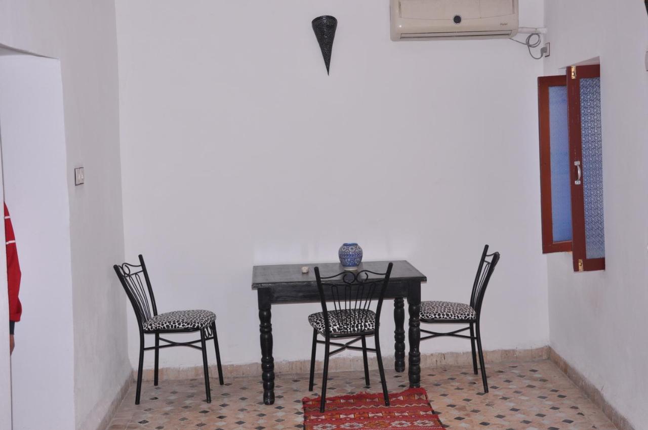 Maison D'Hotes Zohor Fès Zimmer foto